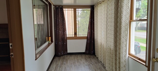 1364 Harding Ave in Des Plaines, IL - Building Photo - Building Photo