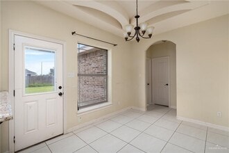 206 Caramel Dr in Alamo, TX - Building Photo - Building Photo