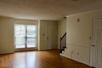 200 E Cloverhurst Ave in Athens, GA - Building Photo - Building Photo