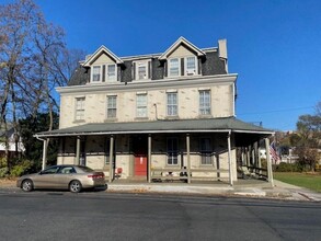 2027-2039 Reading Rd in Allentown, PA - Building Photo - Primary Photo