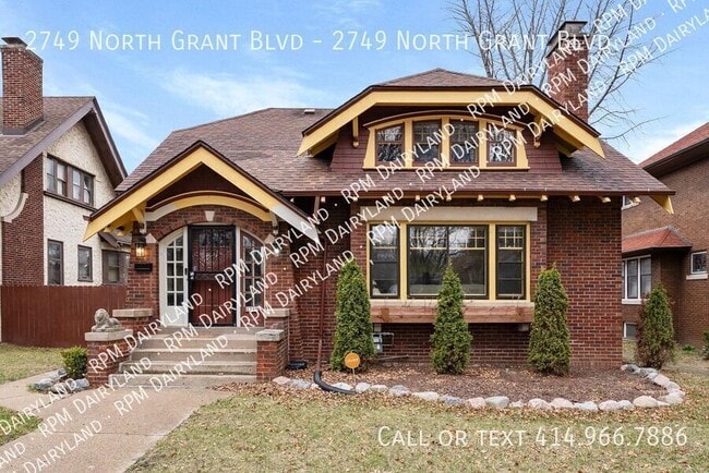property at 2749 N Grant Blvd