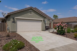 1385 Deerwood St in Plumas Lake, CA - Building Photo