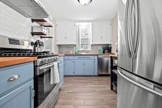 6033 11th Ave S in Minneapolis, MN - Building Photo - Building Photo