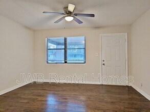 6357 Bartholf Ave in Jacksonville, FL - Building Photo - Building Photo