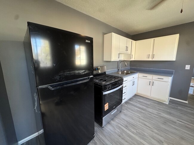 2930 N Lincoln Ave in Davenport, IA - Foto de edificio - Building Photo