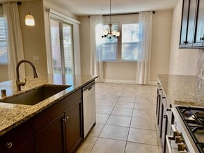 1599 East Autumn Sage Avenue in Fresno, CA - Building Photo - Building Photo
