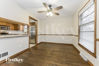 9603 Hardy St in Overland Park, KS - Foto de edificio - Building Photo