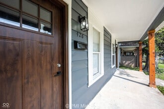 426 N Bradley Ave in Indianapolis, IN - Building Photo - Building Photo