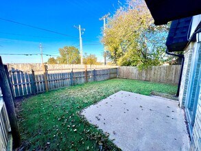 1207 Lakecrest Dr in Norman, OK - Building Photo - Building Photo