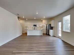 3286 Emzy Dr in Loganville, GA - Building Photo - Building Photo