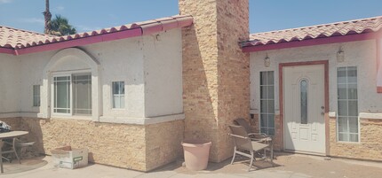 2041 Low Rd in El Centro, CA - Building Photo - Building Photo