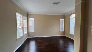 2205 Eagles Nest Dr in Euless, TX - Building Photo - Building Photo