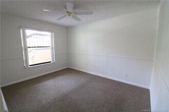 241 SW South River Dr in Stuart, FL - Building Photo - Building Photo