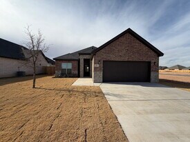 409 Essex Ln in Wolfforth, TX - Building Photo