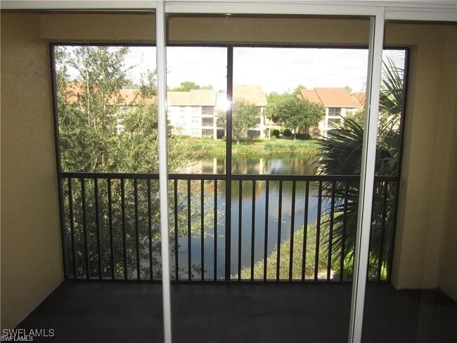 7985 Preserve Cir in Naples, FL - Building Photo - Building Photo