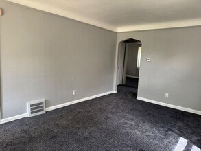 7368 Fielding St in Detroit, MI - Building Photo - Building Photo