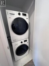 10 Honeycrisp Cres in Vaughan, ON - Building Photo - Building Photo