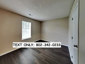 1807 Oakdale Green Dr in Charlotte, NC - Building Photo - Building Photo