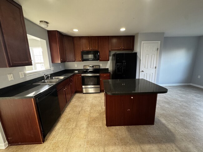 113 Carnegie Links Dr in Martinsburg, WV - Building Photo - Building Photo