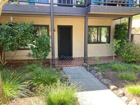 126 Blue Wing Dr in Sonoma, CA - Building Photo