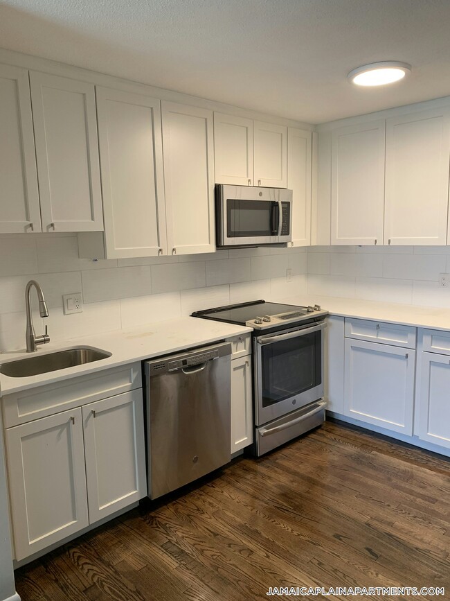 50 Evergreen St in Boston, MA - Building Photo - Building Photo