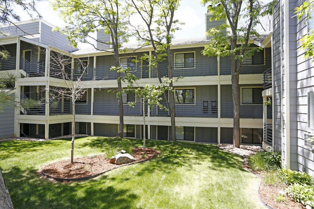 Blue Sky Lofts Apartments in Boulder, CO