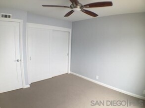 717 5th St in Coronado, CA - Foto de edificio - Building Photo