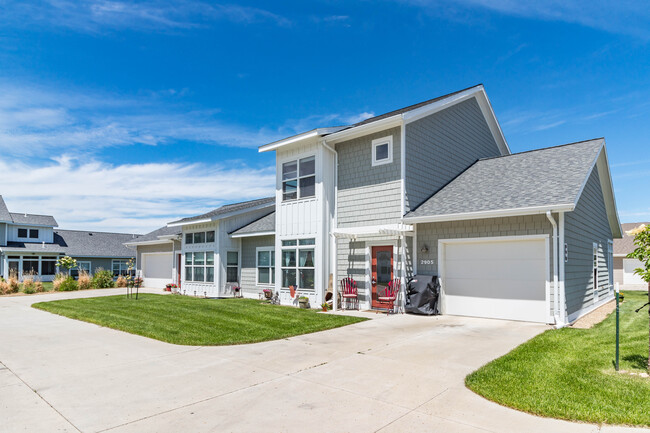 Lakewood Townhomes