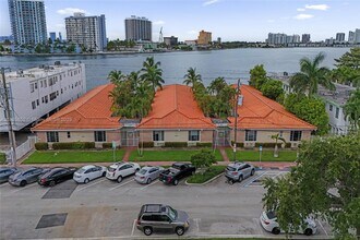 2170 Bay Dr in Miami, FL - Building Photo - Building Photo