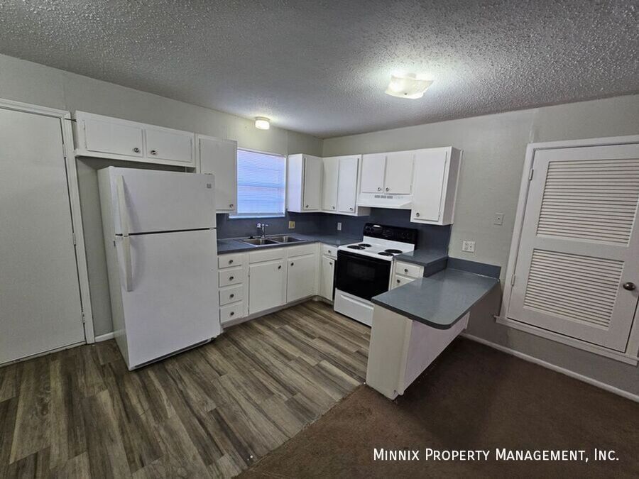 2403 W 19th in Plainview, TX - Building Photo