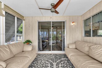 8191 SE Homestead Ave in Hobe Sound, FL - Building Photo - Building Photo