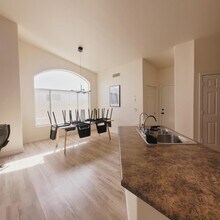 8720 W Kathleen Rd in Peoria, AZ - Building Photo - Building Photo