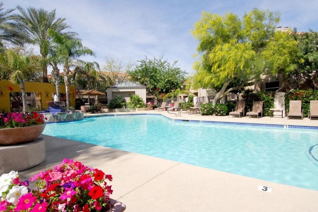 11375 E Sahuaro Dr, Unit 2104 in Scottsdale, AZ - Building Photo - Building Photo