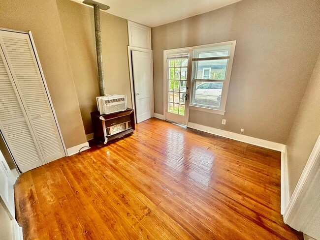 312 Lincoln Ave
