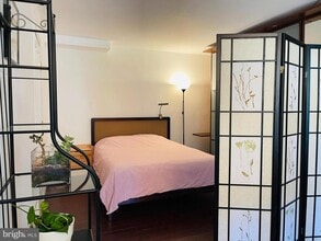 928 Venice Dr in Silver Spring, MD - Building Photo - Building Photo