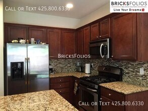 18325 31st Ave SE in Bothell, WA - Building Photo - Building Photo