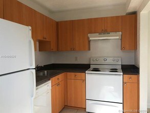 829 NW 46th Ave-Unit -829 in Plantation, FL - Building Photo - Building Photo