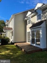 14350 Gringsby Ct in Centreville, VA - Building Photo - Building Photo