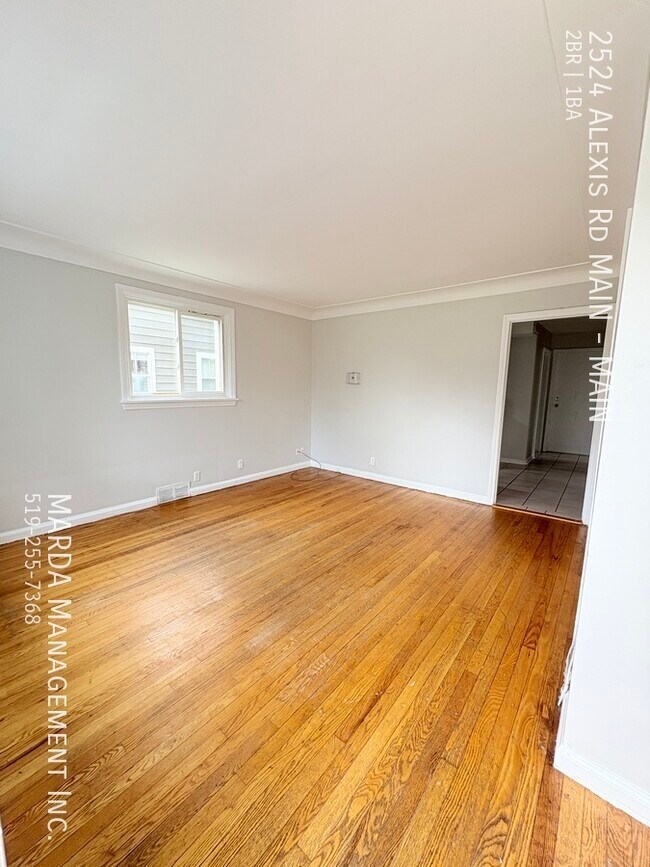 2524 Alexis Rd in Windsor, ON - Building Photo - Building Photo