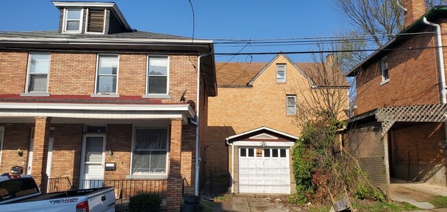 3103 Tretow St in Pittsburgh, PA - Foto de edificio - Building Photo