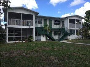 2829 Jackson St in Hollywood, FL - Building Photo - Building Photo