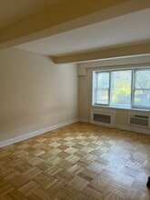 2 Sadore Ln, Unit 1A in Yonkers, NY - Building Photo - Building Photo