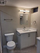 3 Sheldonbury Crescent in Toronto, ON - Building Photo - Building Photo