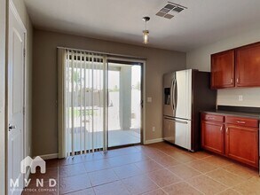 669 W Silver Reef Ct in Casa Grande, AZ - Building Photo - Building Photo