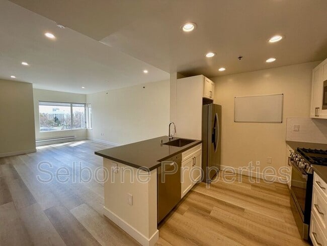 property at 1401 Jackson St
