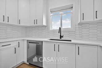 9339-9222 222 St NW in Edmonton, AB - Building Photo - Building Photo