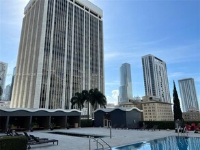 50 Biscayne Blvd, Unit 4006 in Miami, FL - Building Photo - Building Photo