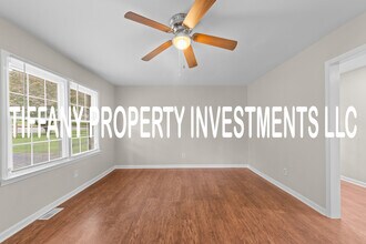 654 Dundeen Dr in Gastonia, NC - Building Photo - Building Photo