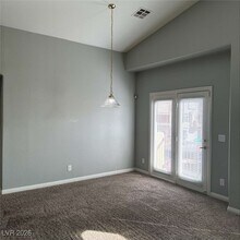 5514 Big Red Ct in Las Vegas, NV - Building Photo - Building Photo
