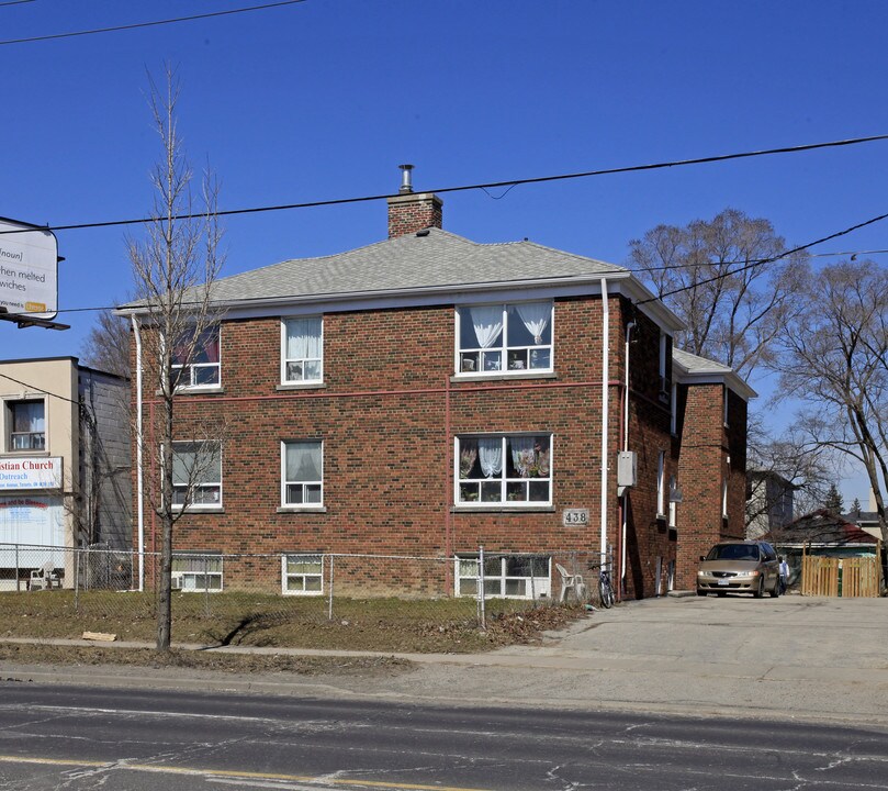 438 Wilson Ave in Toronto, ON - Building Photo